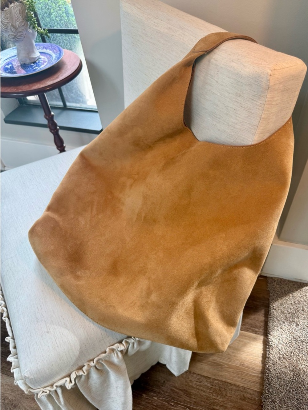 GAP VEGAN-Suede Shoulder Bag in Tan